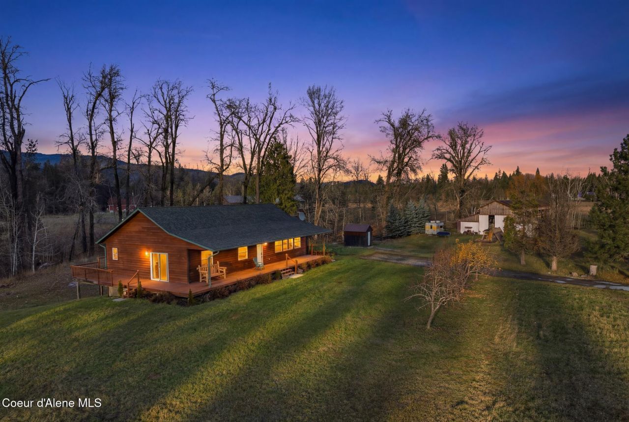 2844 Mcarthur Lake Rd, Naples, ID 83847 Main Photo