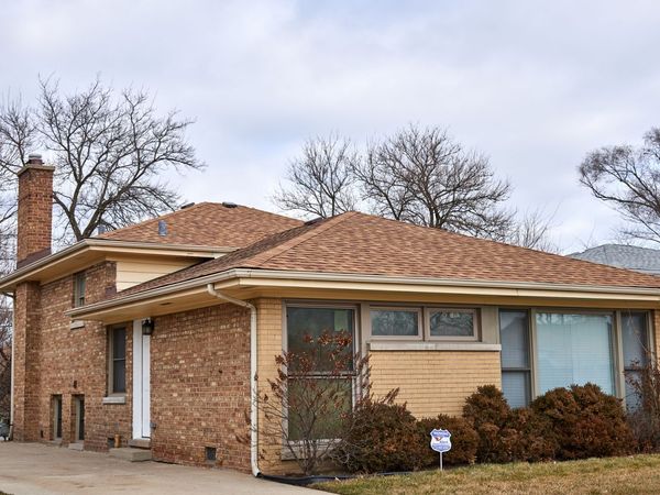 3830 W Touhy Avenue, Lincolnwood, IL 60712