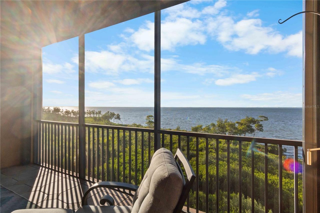 87 Vivante Boulevard, Unit 403, Punta Gorda, FL 33950 Photo