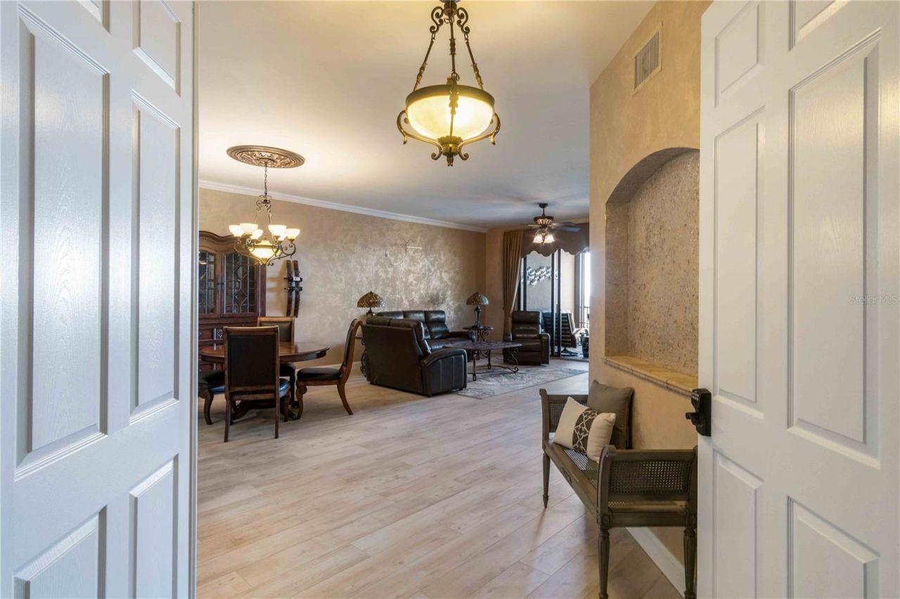 87 Vivante Boulevard, Unit 403, Punta Gorda, FL 33950 Photo