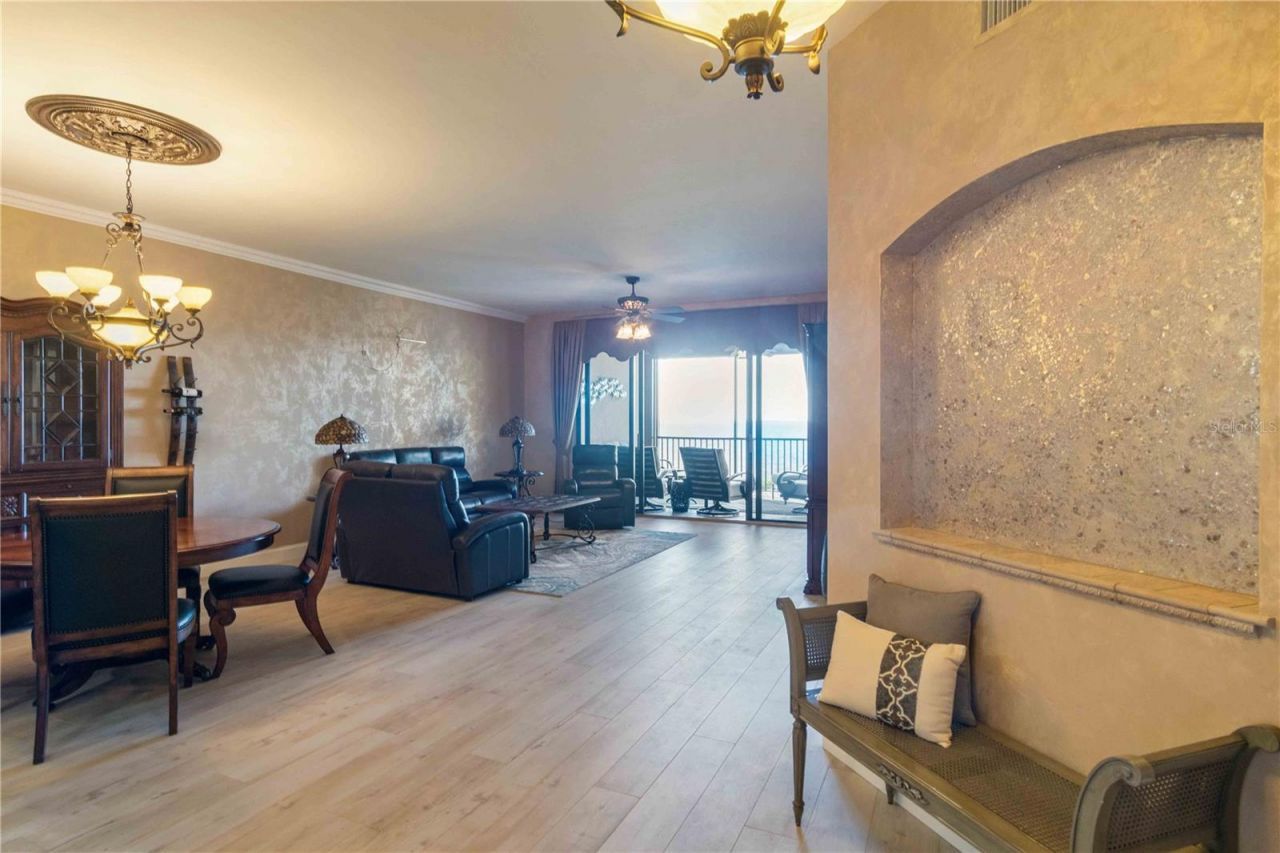 87 Vivante Boulevard, Unit 403, Punta Gorda, FL 33950 Photo