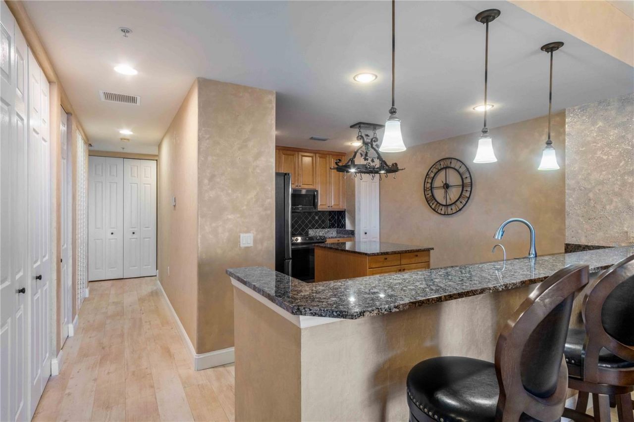 87 Vivante Boulevard, Unit 403, Punta Gorda, FL 33950 Photo