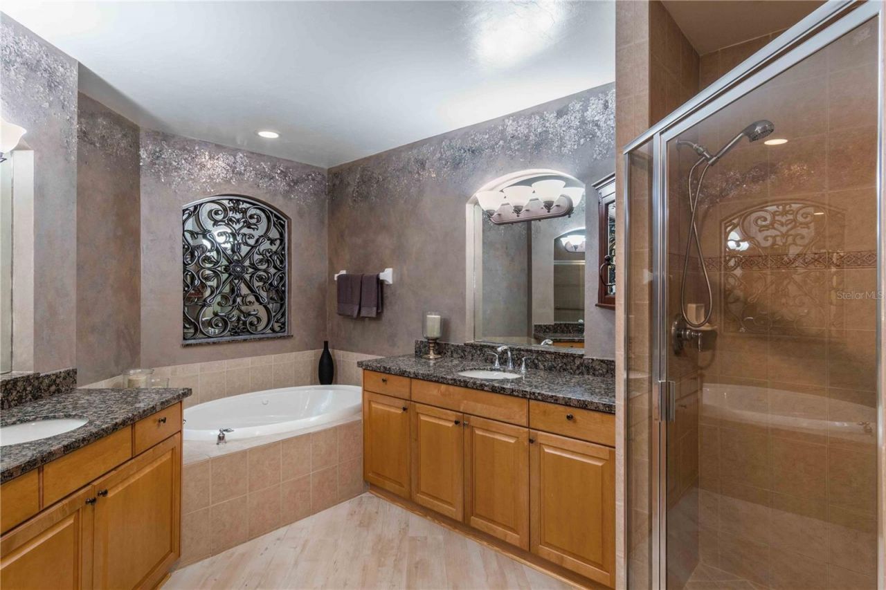 87 Vivante Boulevard, Unit 403, Punta Gorda, FL 33950 Photo