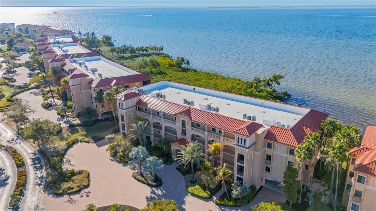 87 Vivante Boulevard, Unit 403, Punta Gorda, FL 33950 Photo