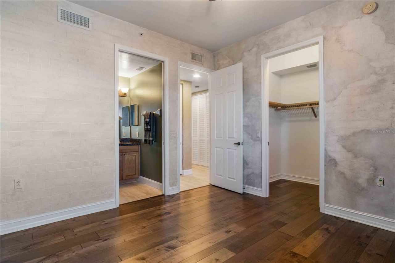 87 Vivante Boulevard, Unit 403, Punta Gorda, FL 33950 Photo