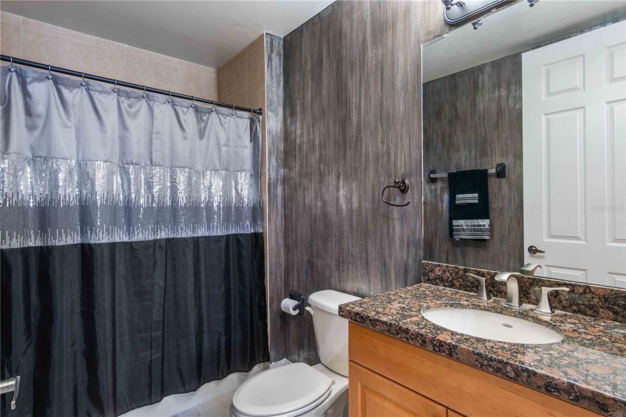 87 Vivante Boulevard, Unit 403, Punta Gorda, FL 33950 Photo