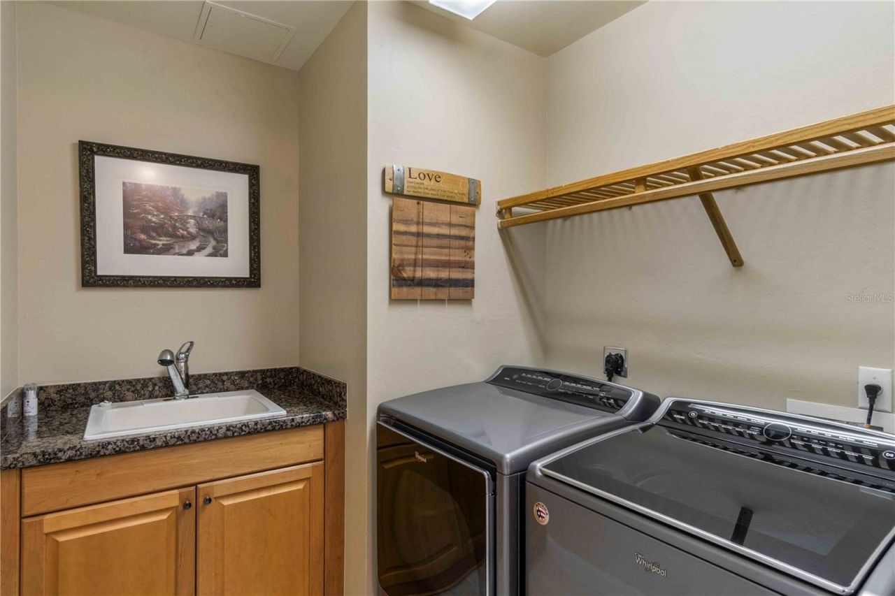 87 Vivante Boulevard, Unit 403, Punta Gorda, FL 33950 Photo