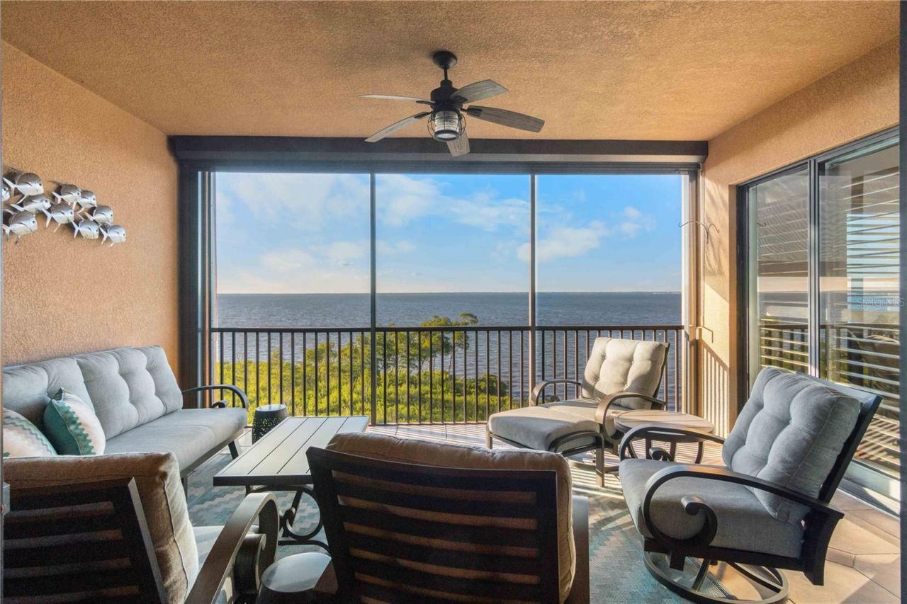 87 Vivante Boulevard, Unit 403, Punta Gorda, FL 33950 Photo