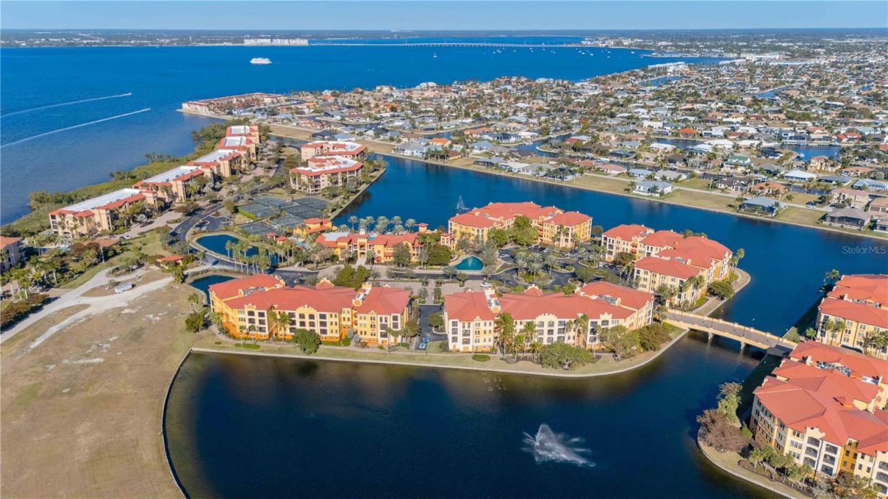 87 Vivante Boulevard, Unit 403, Punta Gorda, FL 33950 Photo