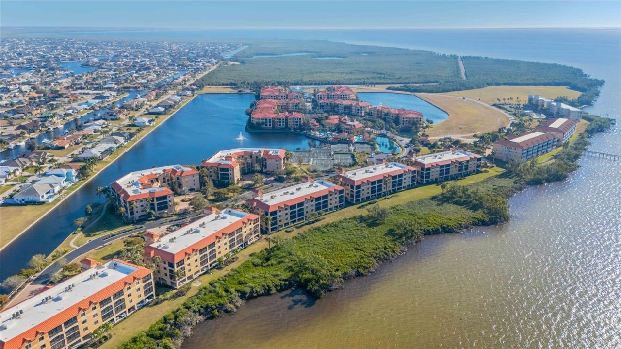 87 Vivante Boulevard, Unit 403, Punta Gorda, FL 33950 Photo