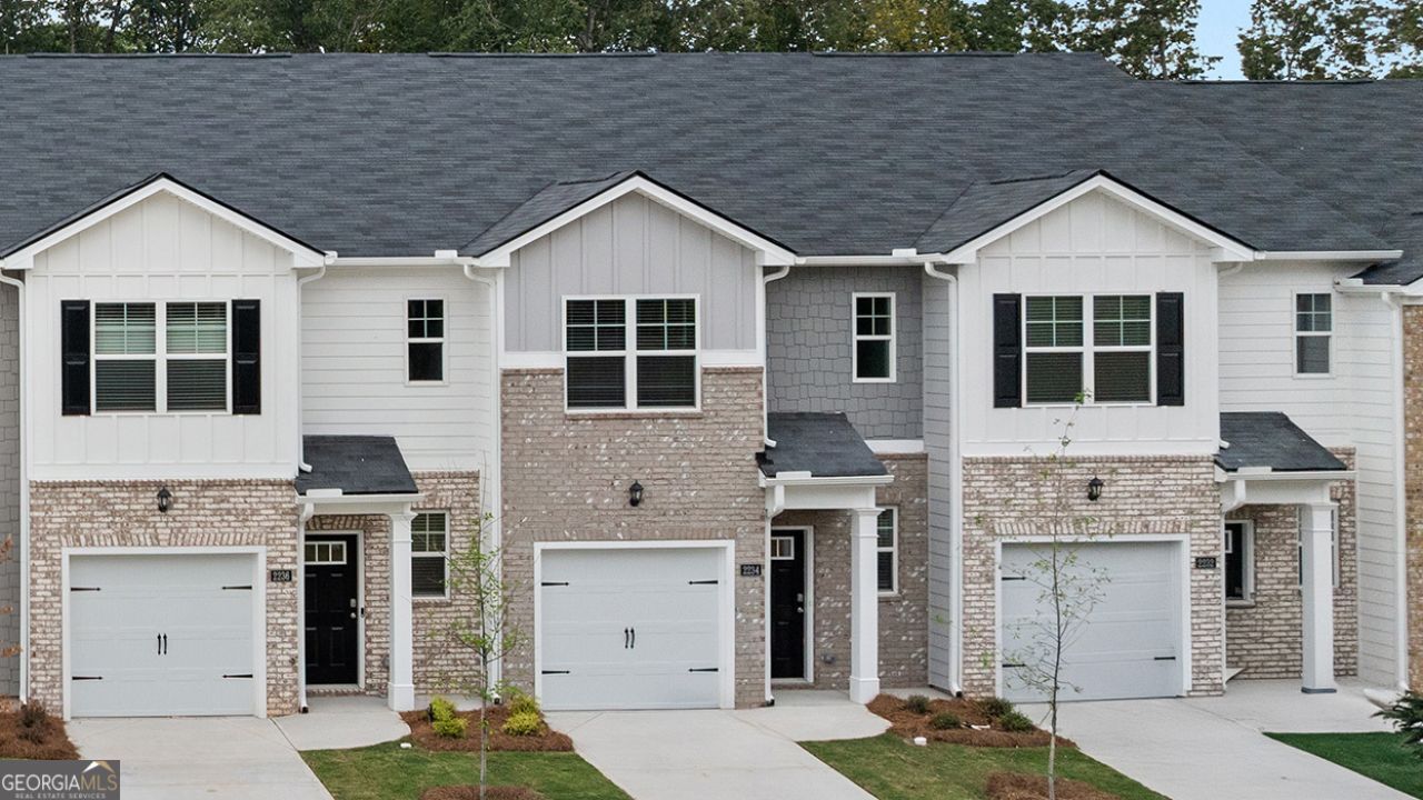 5007 Oakwood Road, Stone Mountain, GA 30088 Main Photo