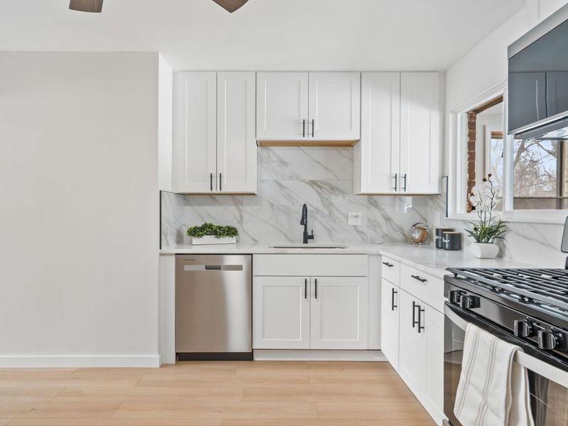 2942 Arrowhead Court, Columbus, OH 43232 Photo 3