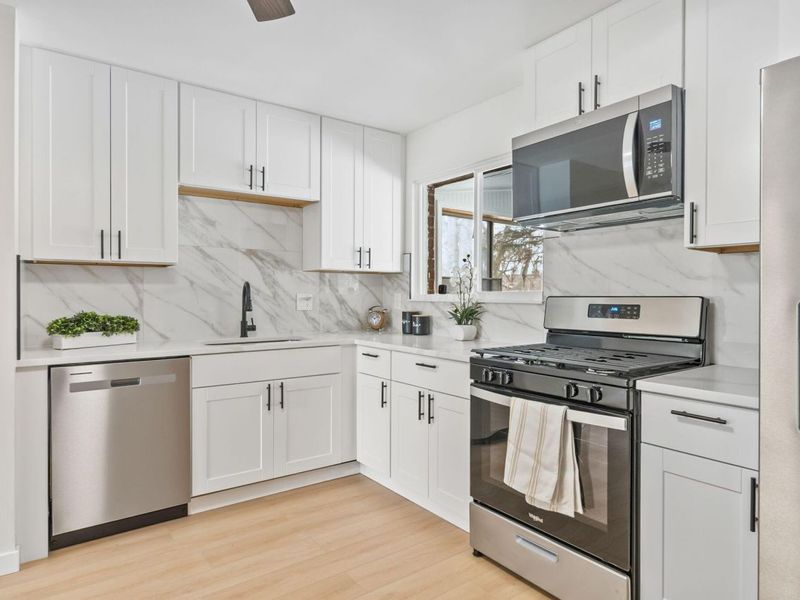 2942 Arrowhead Court, Columbus, OH 43232 Photo 4