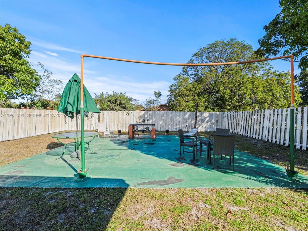 811 NW 112th St, Miami, FL 33168 Photo