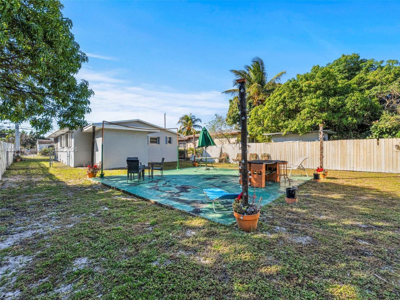 811 NW 112th St, Miami, FL 33168 Photo