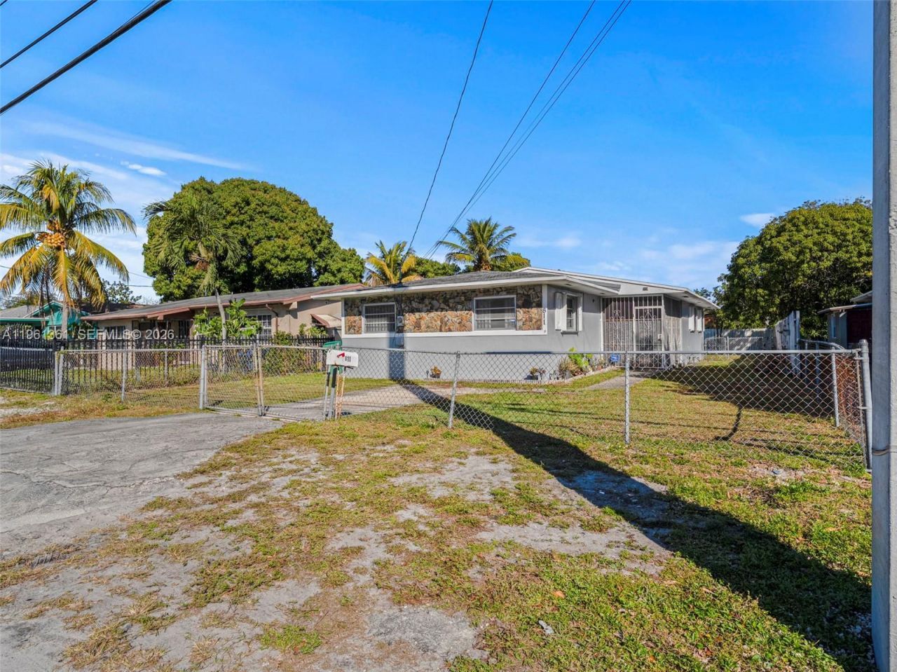811 NW 112th St, Miami, FL 33168 Photo