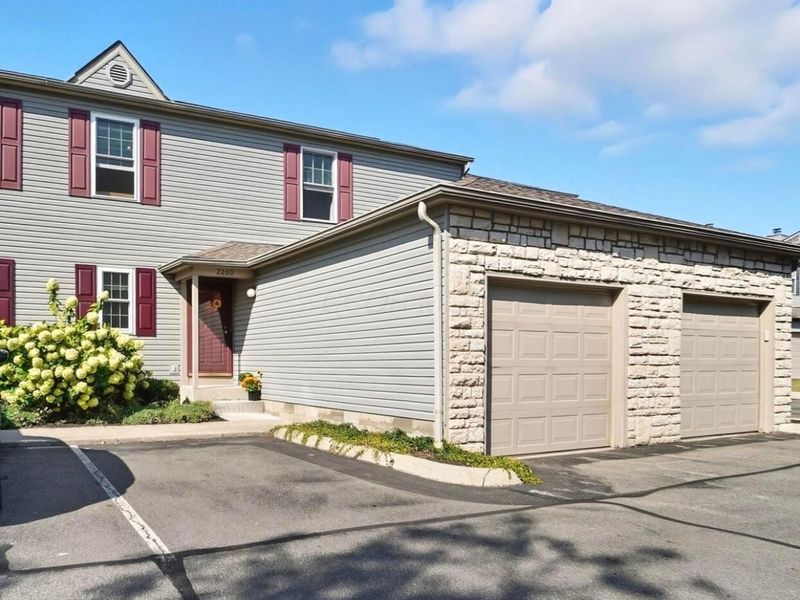 2260 Lila Way, Unit 62D, Columbus, OH 43235 Photo 1