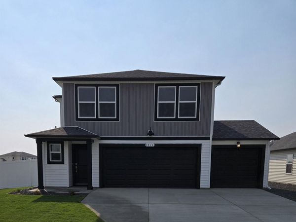 1574 E A St, Deer Park, WA 99006