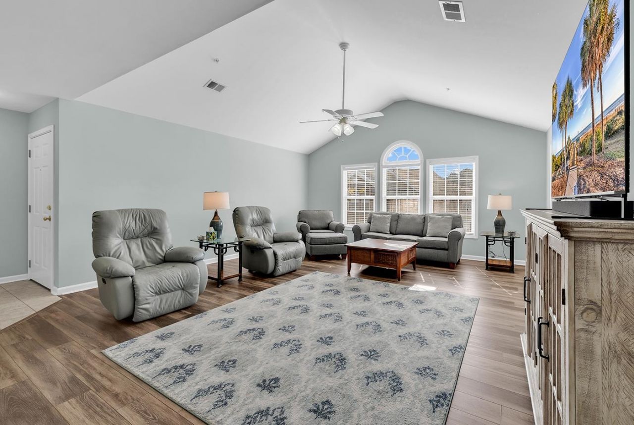 127 Veranda Way Photo 4