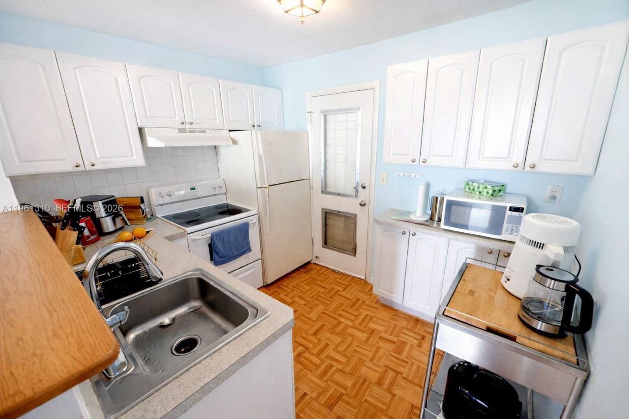 16750 NE 14th Ave, Unit 202, Miami, FL 33162 Photo