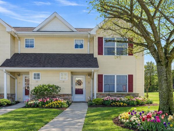 54 Morley Circle, Melville, NY 11747