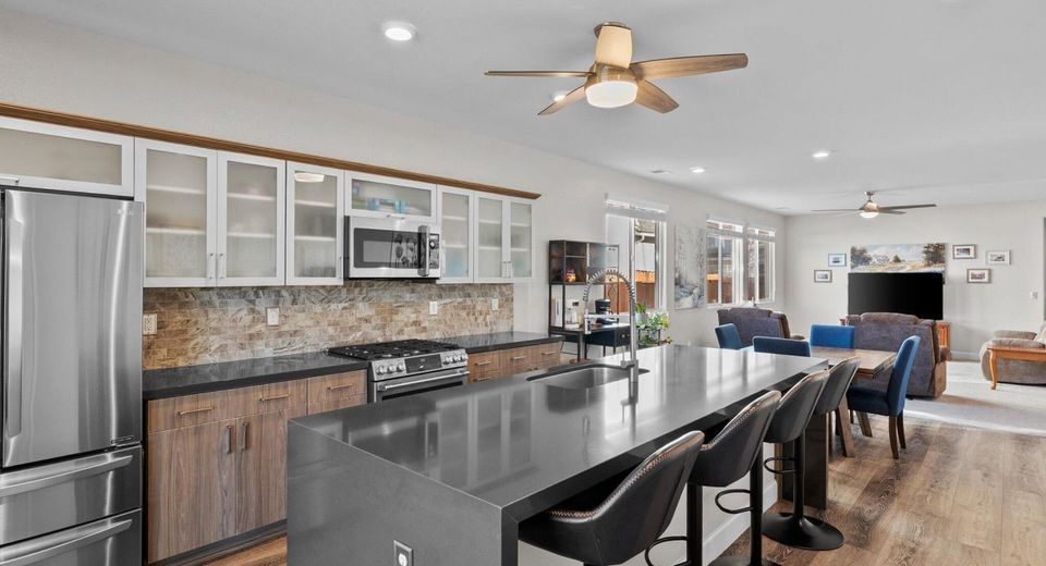 9425 Cape Drive, Reno, NV 89506 Photo