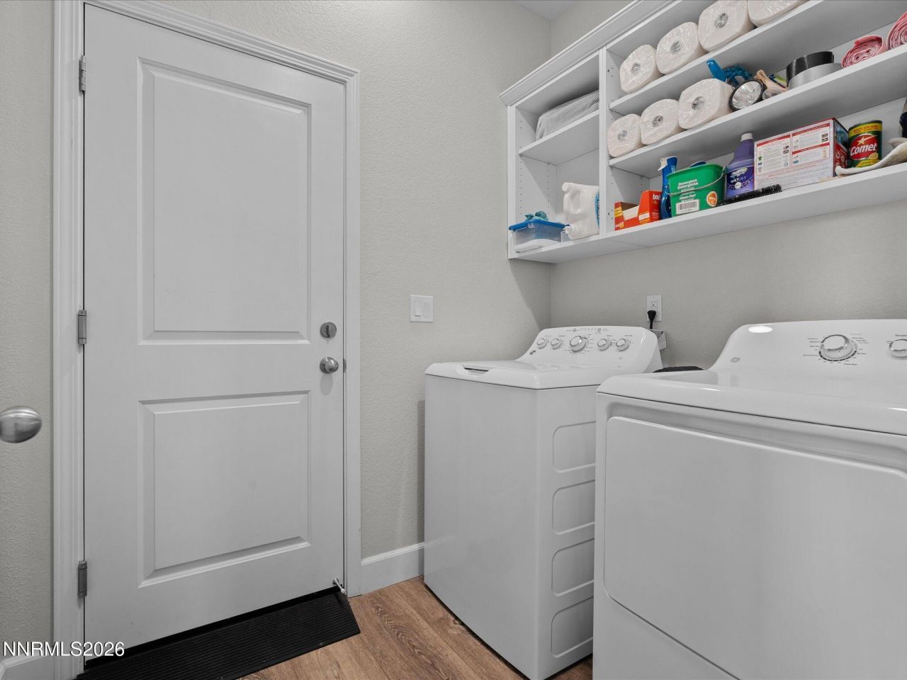 9425 Cape Drive, Reno, NV 89506 Photo