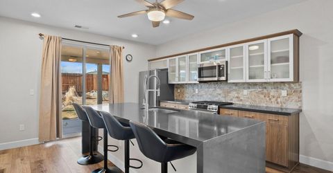 9425 Cape Drive, Reno, NV 89506 Photo