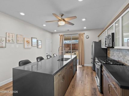 9425 Cape Drive, Reno, NV 89506 Photo