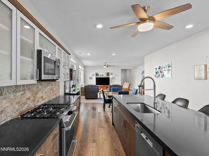 9425 Cape Drive, Reno, NV 89506 Photo