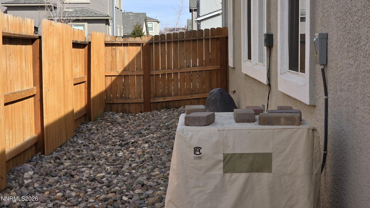 9425 Cape Drive, Reno, NV 89506 Photo