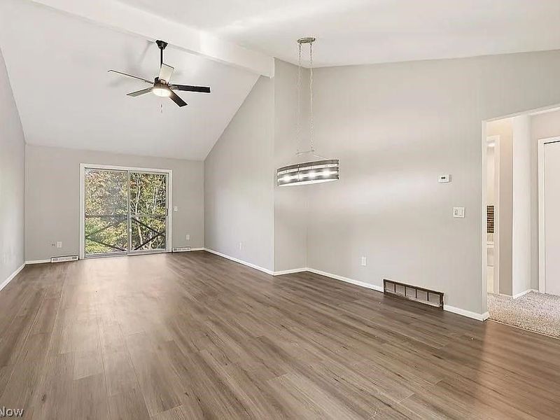 209 Greenbriar Court, Unit 209, Euclid, OH 44143 Photo 2