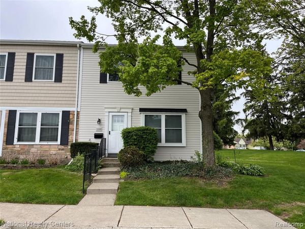 1200 Marseille Court, Rochester Hills, MI 48307