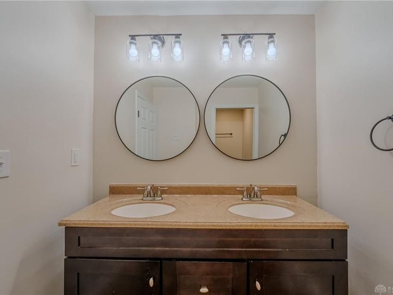 4825 Olive Road, Dayton, OH 45426 Photo 32