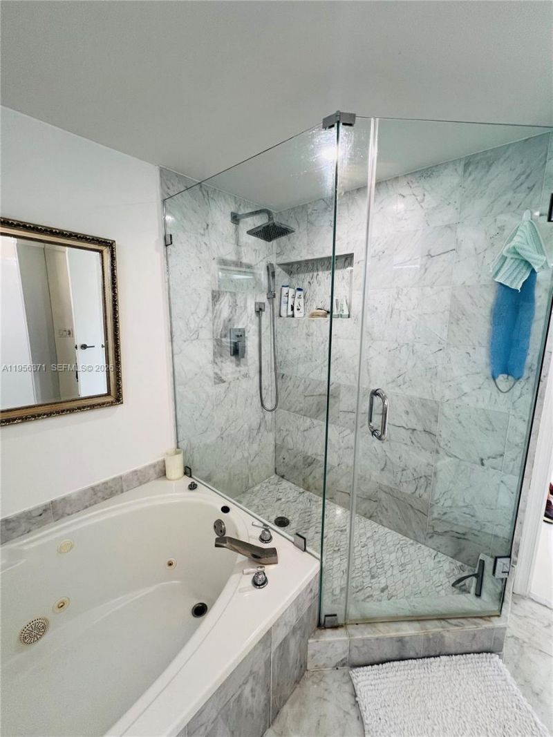 3640 Yacht Club Dr , Unit 609, Aventura, FL 33180 Photo