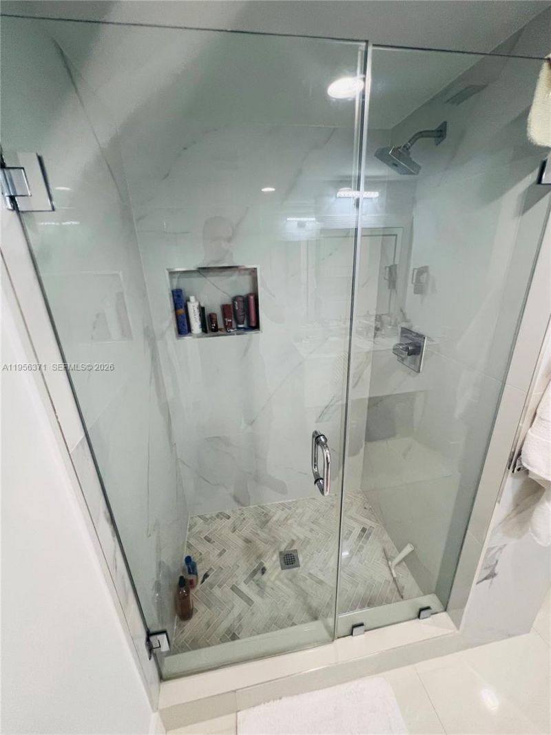 3640 Yacht Club Dr , Unit 609, Aventura, FL 33180 Photo