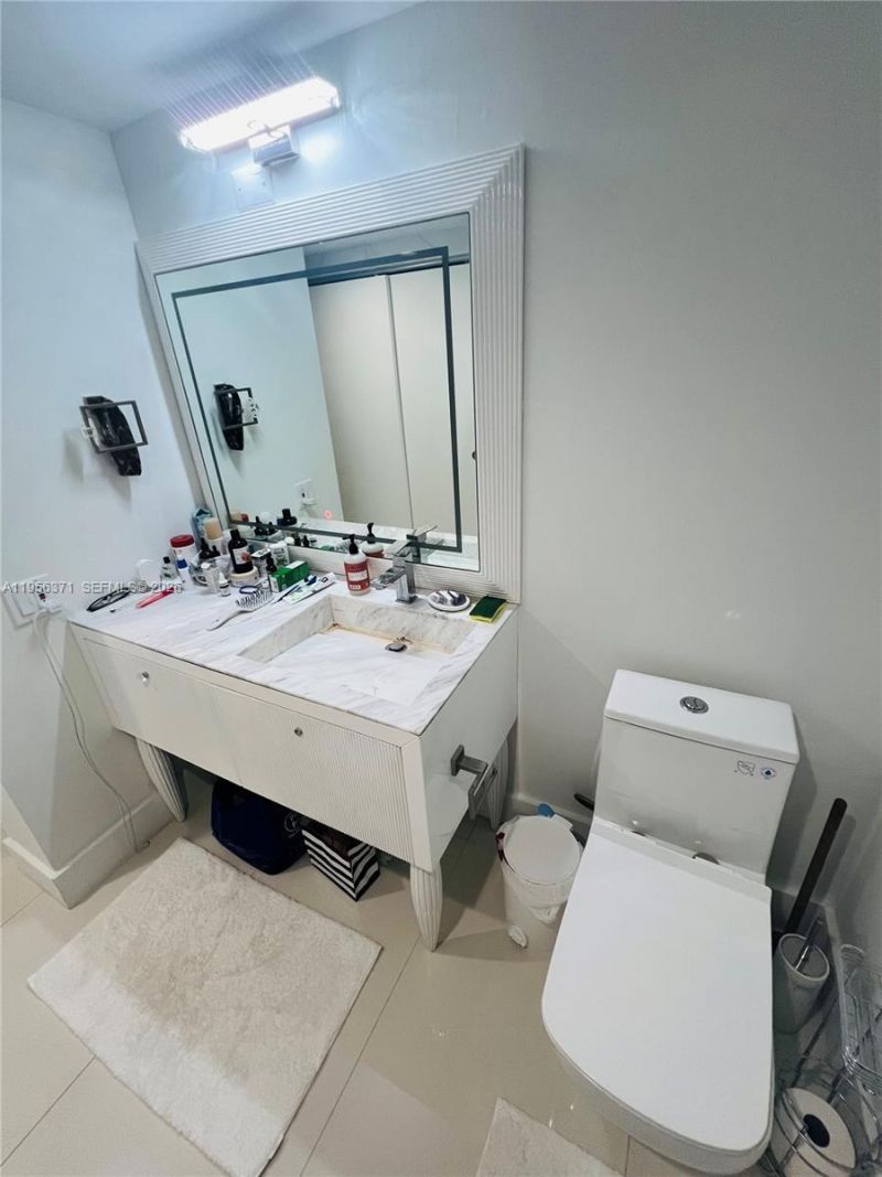 3640 Yacht Club Dr , Unit 609, Aventura, FL 33180 Photo