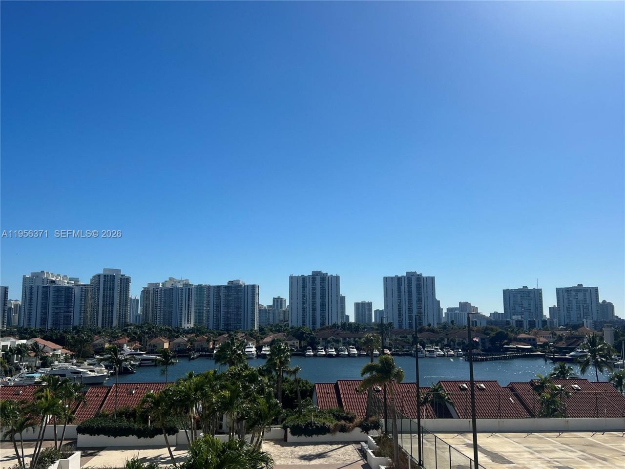 3640 Yacht Club Dr , Unit 609, Aventura, FL 33180 Photo