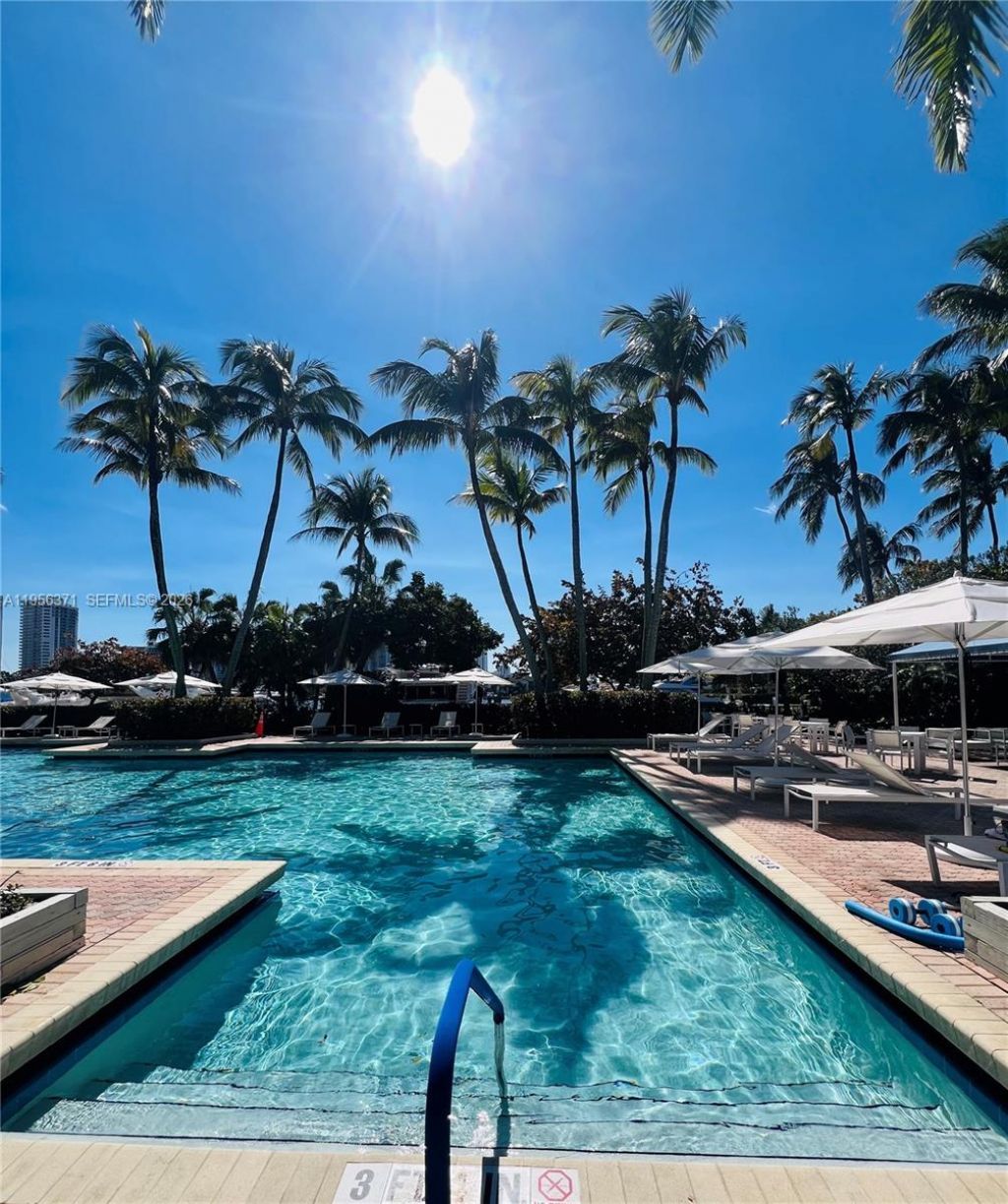 3640 Yacht Club Dr , Unit 609, Aventura, FL 33180 Photo