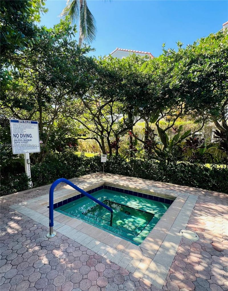 3640 Yacht Club Dr , Unit 609, Aventura, FL 33180 Photo