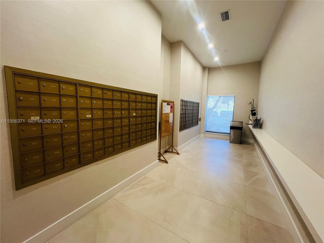 3640 Yacht Club Dr , Unit 609, Aventura, FL 33180 Photo