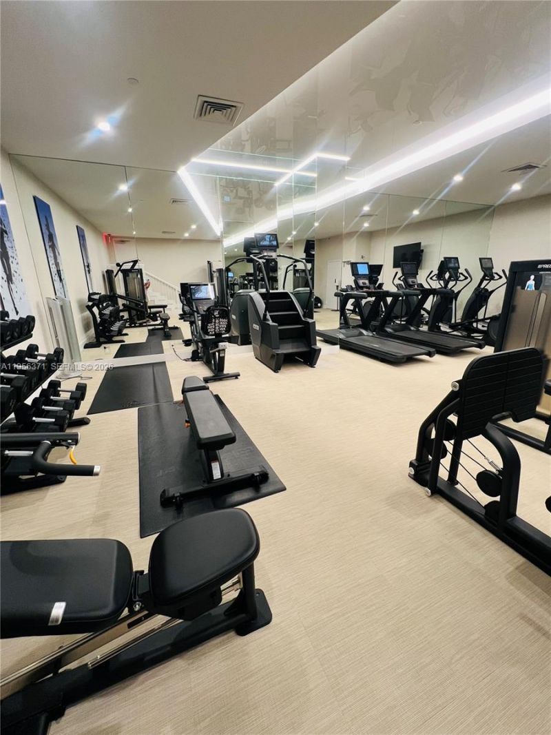 3640 Yacht Club Dr , Unit 609, Aventura, FL 33180 Photo