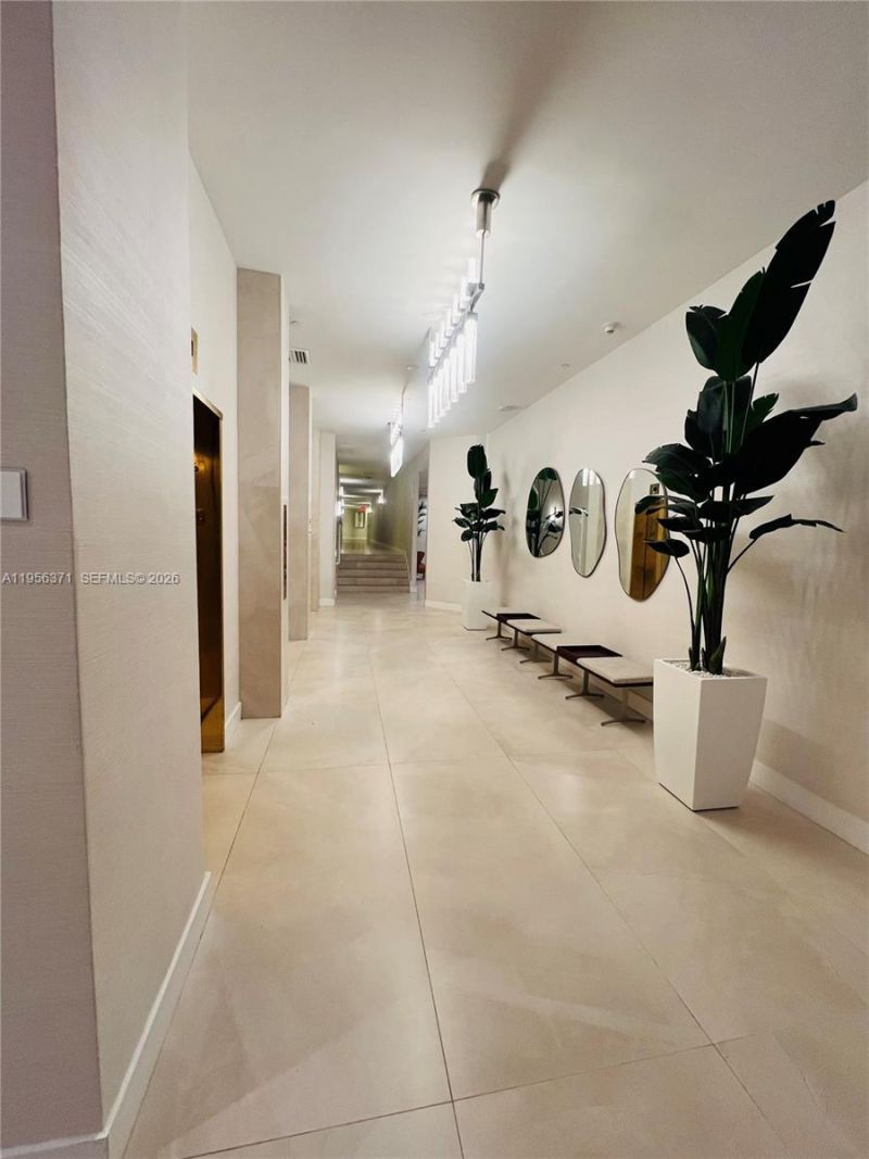 3640 Yacht Club Dr , Unit 609, Aventura, FL 33180 Photo