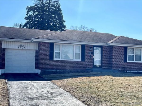 9418 PATTONWOOD DRIVE, Jennings, MO 63136