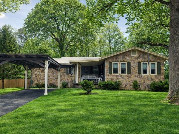 104 Brown Ln, Tracy City, TN 37387