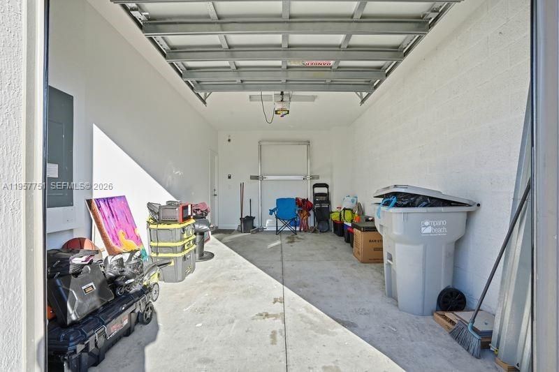 816 NW 3rd Ter, Unit 818, Pompano Beach, FL 33060 Photo