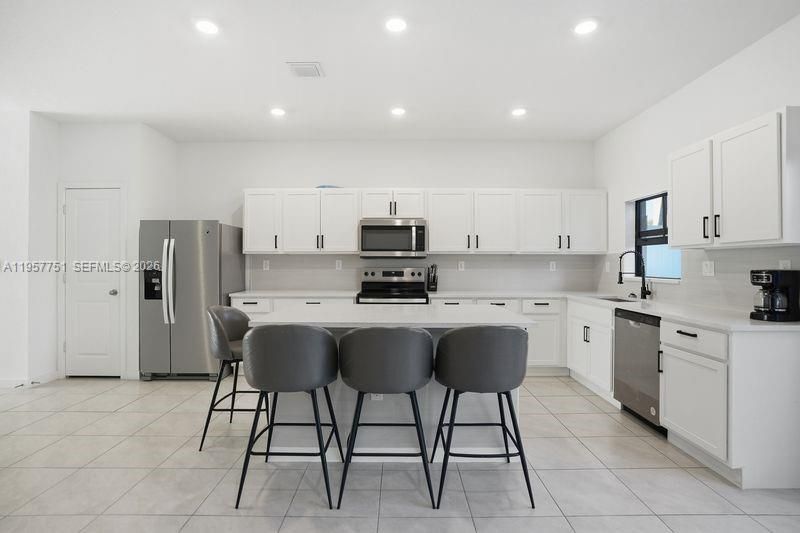 816 NW 3rd Ter, Unit 818, Pompano Beach, FL 33060 Photo