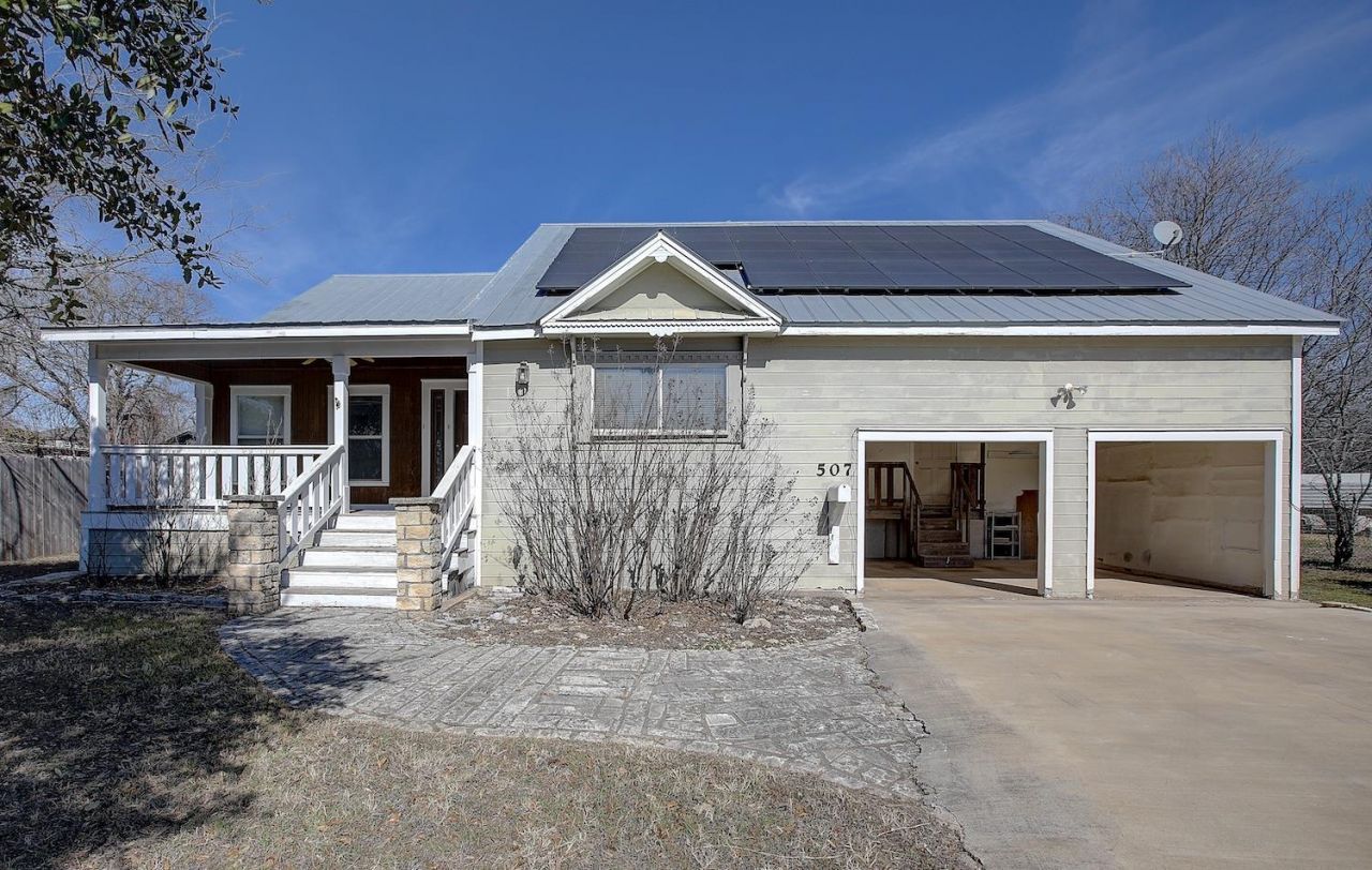 507 E 18th St, Georgetown, TX 78626 Main Photo