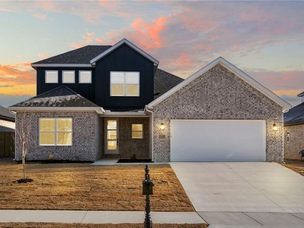 1231 Mammoth Street, Bentonville, AR 72713