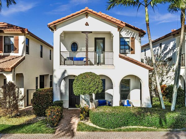 8411 NW 38th St, Cooper City, FL 33024